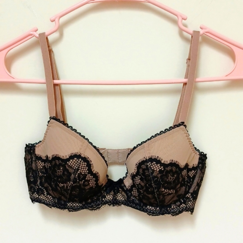 Victoria's Secret Demi Bra 32D